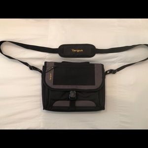 Targus Crossbody Blk Messenger Tablet Work Satchel